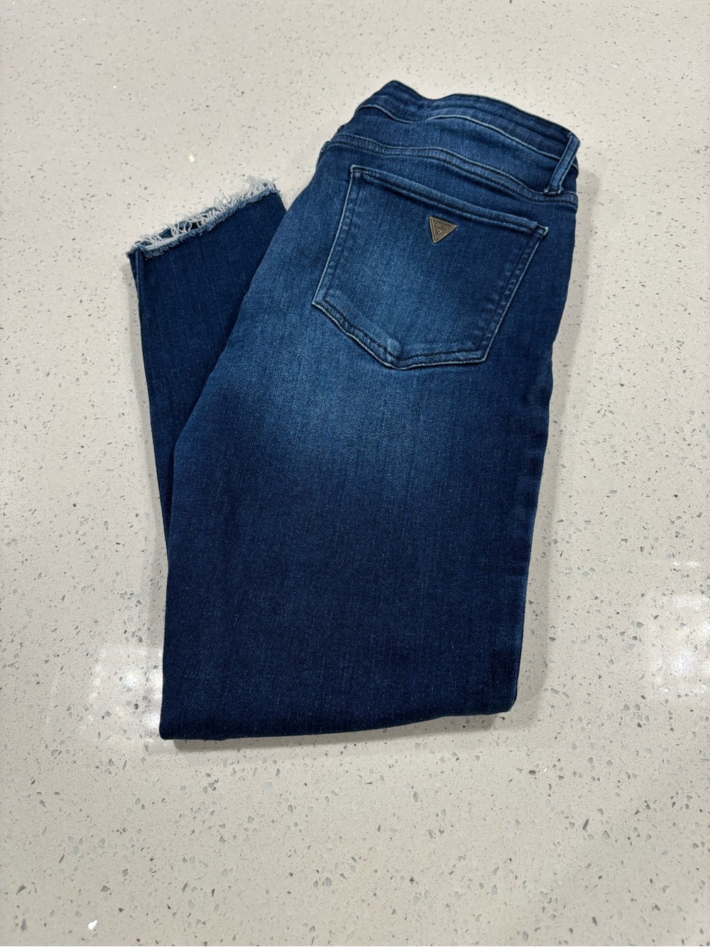 Women’s GUESS Dark Blue Frayed Hem Skinny Ankle Jeans Size 30